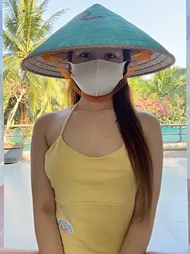 Snapshot of BabyThree_ chatting on 4, 3, 2026 BabyThree online show from 4, 3, 2026