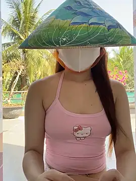 Snapshot of BabyThree_ chatting on 8, 3, 2026 BabyThree online show from 8, 3, 2026