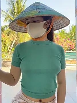 Snapshot of BabyThree_ chatting on 13, 3, 2026 BabyThree online show from 13, 3, 2026