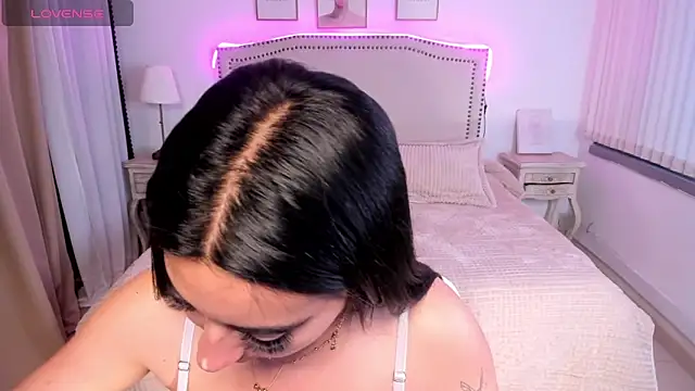 serenna se online show from 30, 12, 2024