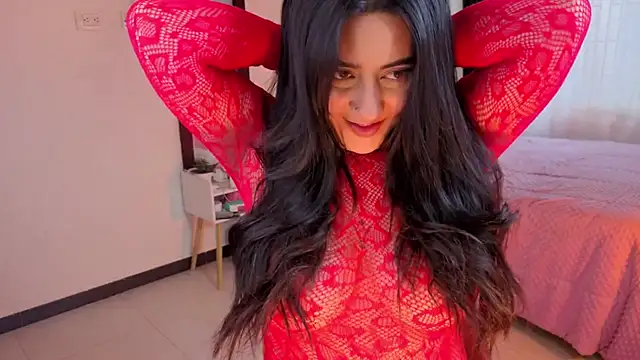 Snapshot of serenna_se chatting on 3, 6, 2026 serenna se online show from 3, 6, 2026