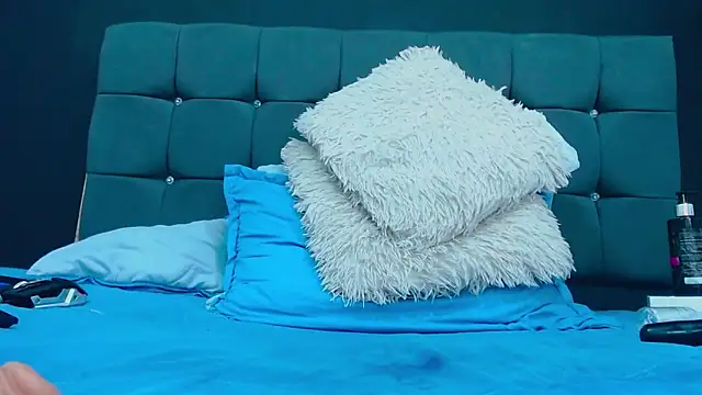 Snapshot of mia_xx1 chatting on 18, 9, 2025 mia xx1 online show from 18, 9, 2025