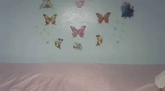 Snapshot of laetitia_ chatting on 28, 2, 2025 laetitia  online show from 28, 2, 2025
