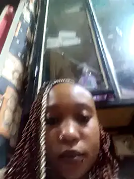 Snapshot of laetitia_ chatting on 10, 10, 2025 laetitia  online show from 10, 10, 2025