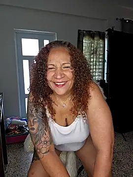 Snapshot of ladycreamypr2 chatting on 17, 4, 2026 ladycreamypr2 online show from 17, 4, 2026