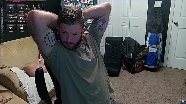 Snapshot of chillinthemosttt chatting on 11, 2, 2025 chillinthemosttt online show from 11, 2, 2025