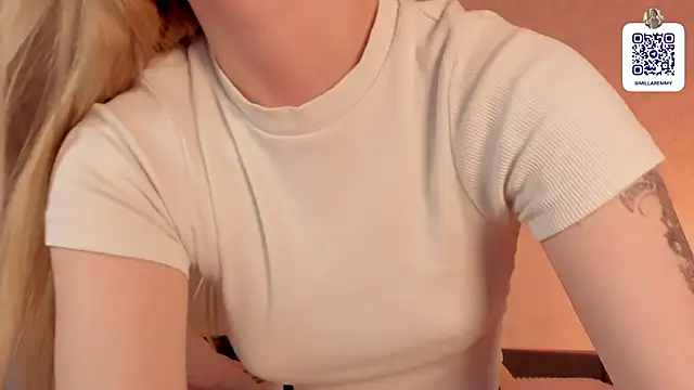 Snapshot of milla_remmy chatting on 12, 3, 2025 milla remmy online show from 12, 3, 2025