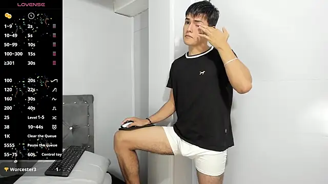 Jacobb Lee online show from 11, 12, 2024