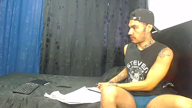 Hot Sharks  online show from 9, 2, 2026