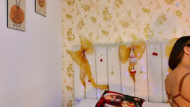 Sara Desire online show from 14, 12, 2025