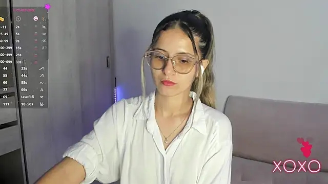 Snapshot of Lilacutte_ chatting on 29, 9, 2025 Lilacutte  online show from 29, 9, 2025