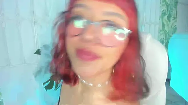 Snapshot of cute_hollywood chatting on 15, 10, 2025 cute hollywood online show from 15, 10, 2025