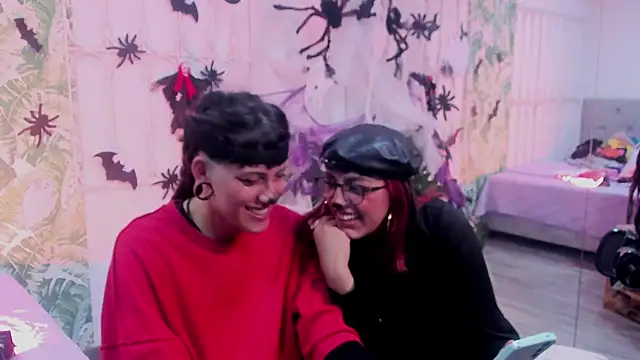 Snapshot of cute_hollywood chatting on 31, 10, 2025 cute hollywood online show from 31, 10, 2025