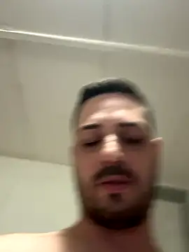 Snapshot of iltoscano95 chatting on 10, 10, 2025 iltoscano95 online show from 10, 10, 2025