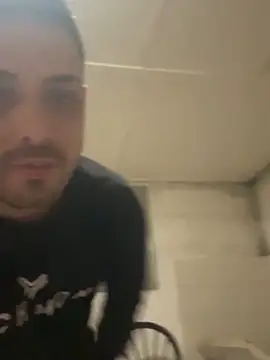 Snapshot of iltoscano95 chatting on 13, 4, 2026 iltoscano95 online show from 13, 4, 2026