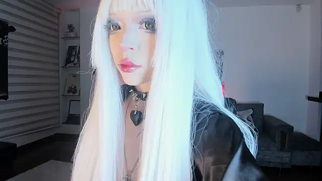 Snapshot of SophieHill_gh chatting on 29, 11, 2025 SophieHill gh online show from 29, 11, 2025