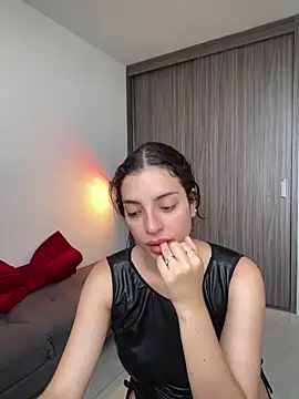 dakota le online show from 13, 5, 2026