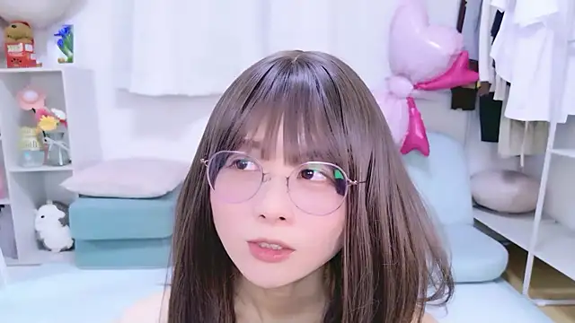 Snapshot of chihiro_ri chatting on 7, 5, 2026 chihiro ri online show from 7, 5, 2026