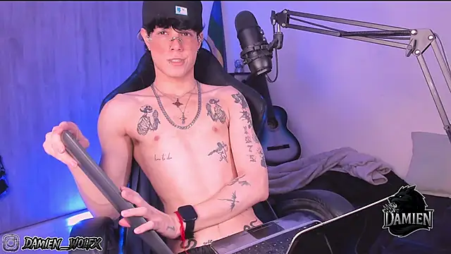 cinnamon boyxxx online show from 28, 9, 2025