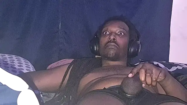 Snapshot of suzyswallowsxxx704 chatting on 3, 3, 2026 suzyswallowsxxx704 online show from 3, 3, 2026