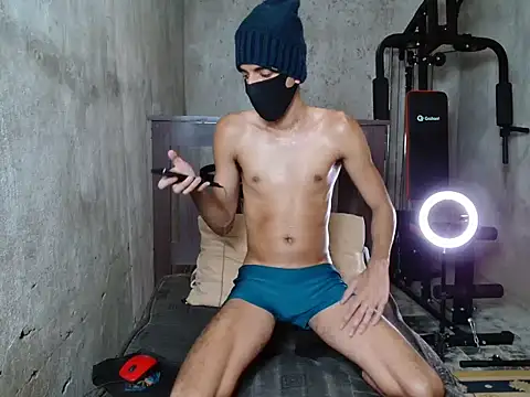 Snapshot of skinnyboy1000 chatting on 29, 10, 2025 skinnyboy1000 online show from 29, 10, 2025