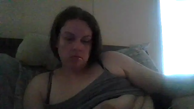 Snapshot of velvetta_ chatting on 23, 9, 2025 velvetta  online show from 23, 9, 2025
