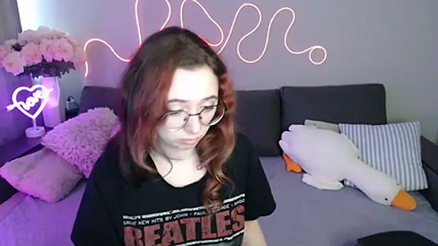 Mini Diva online show from 17, 5, 2026