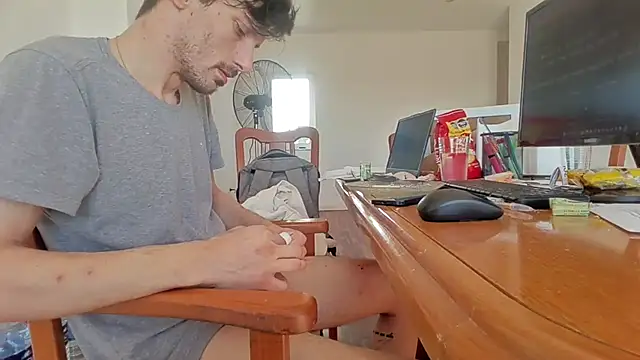 nicolaaaaas online show from 13, 3, 2025