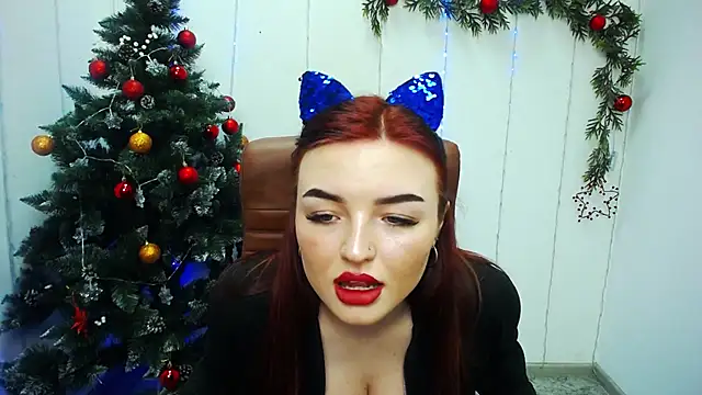 Snapshot of NicolPots chatting on 19, 12, 2024 NicolPots online show from 19, 12, 2024