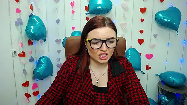 Snapshot of NicolPots chatting on 21, 2, 2025 NicolPots online show from 21, 2, 2025