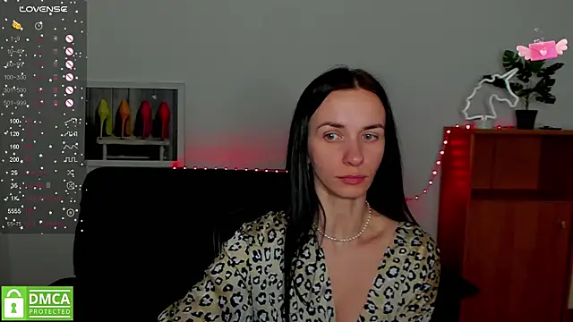 annakillianox online show from 8, 3, 2025