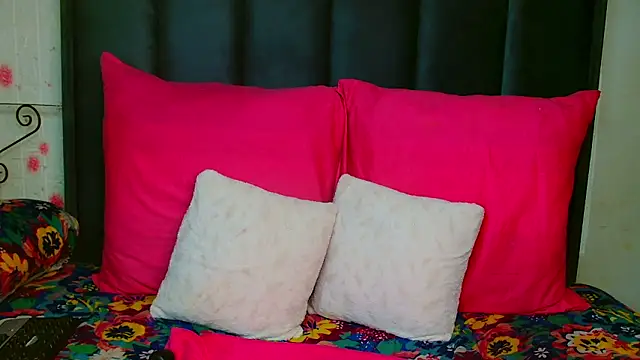 Kiaralane xx online show from 8, 12, 2024