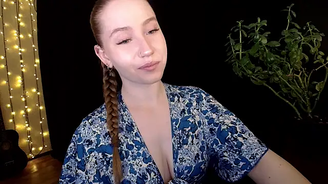 Snapshot of SindiWatsoon chatting on 17, 10, 2025 SindiWatsoon online show from 17, 10, 2025