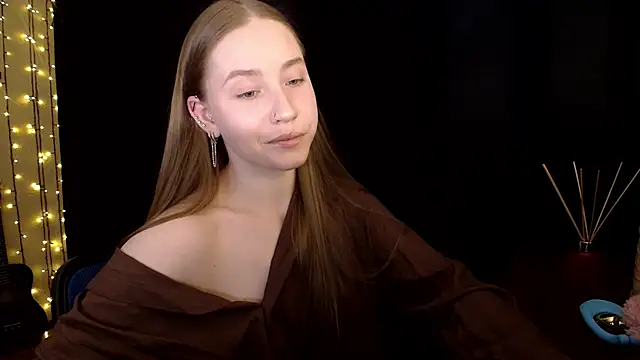 Snapshot of SindiWatsoon chatting on 16, 3, 2026 SindiWatsoon online show from 16, 3, 2026