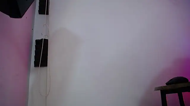 luly pink online show from 30, 10, 2025