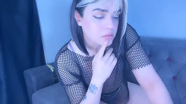 Arab tgirl online show from 22, 11, 2025