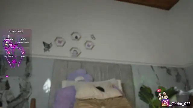 Snapshot of christal_cutee chatting on 2, 4, 2026 christal cutee online show from 2, 4, 2026