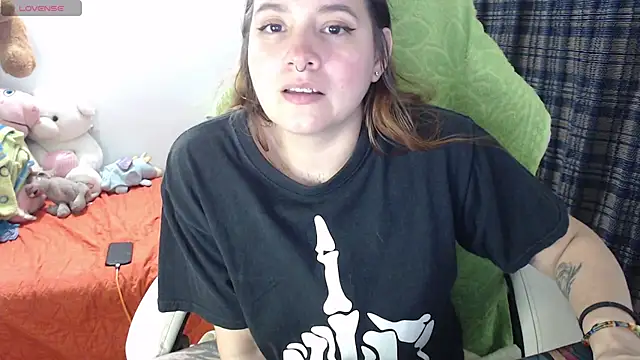 Betty Hoe online show from 21, 2, 2025