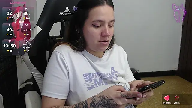Betty Hoe online show from 11, 9, 2025