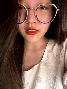 Krixxi22 online show from 8, 10, 2025