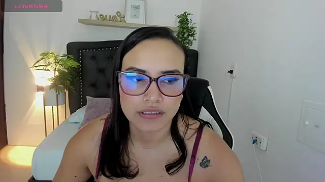 zoe danae  online show from 14, 12, 2024