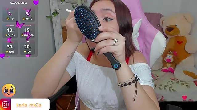 Snapshot of karla_cute01 chatting on 15, 3, 2025 karla cute01 online show from 15, 3, 2025