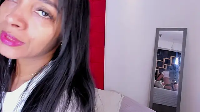 Snapshot of Daliana_Beck chatting on 23, 10, 2025 Daliana Beck online show from 23, 10, 2025