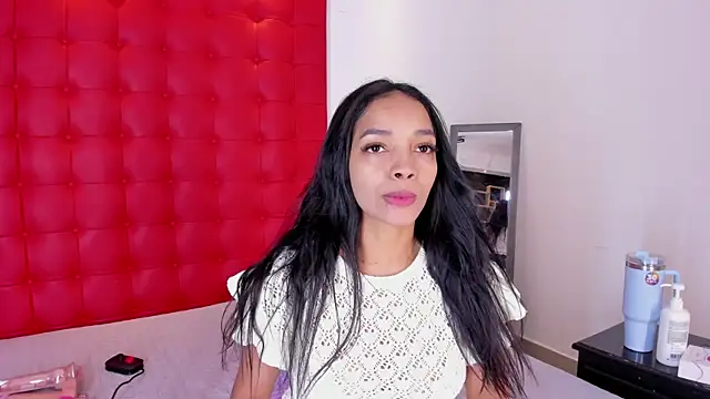 Snapshot of Daliana_Beck chatting on 29, 10, 2025 Daliana Beck online show from 29, 10, 2025