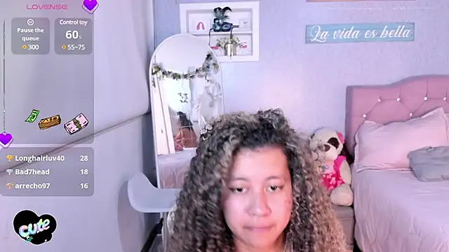 Kenia tompson01 online show from 19, 3, 2025