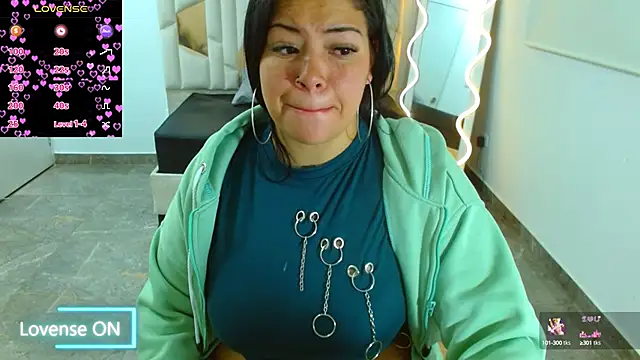 martinna tay online show from 5, 1, 2025