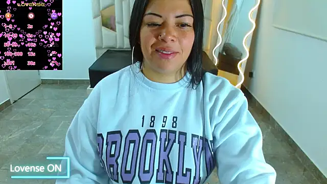 martinna tay online show from 8, 1, 2025