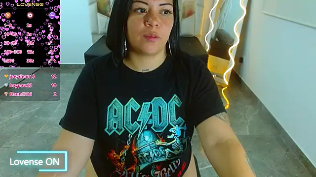 martinna tay online show from 8, 1, 2025