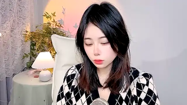 Snapshot of CL_2024 chatting on 2, 1, 2025 CL 2024 online show from 2, 1, 2025