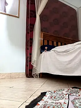 LOVELY-2BERRY online show from 17, 12, 2025